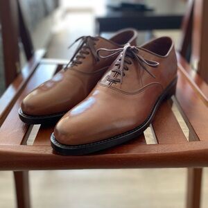Allen Edmonds Natural Shell Carlyle 7E